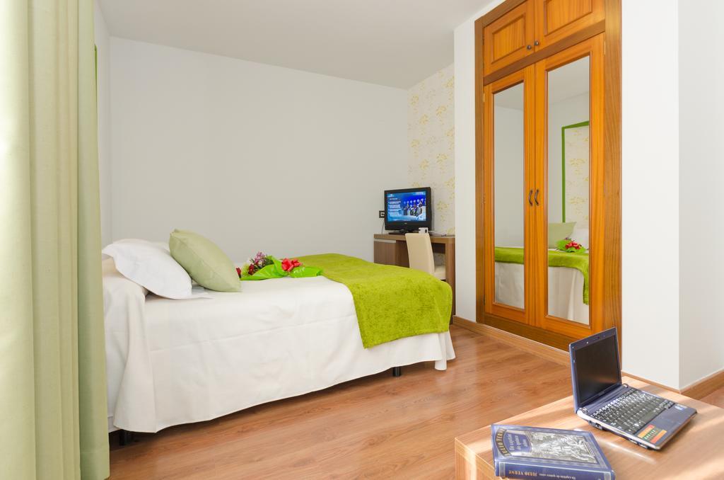 Hotel Apolo Aínsa Buitenkant foto